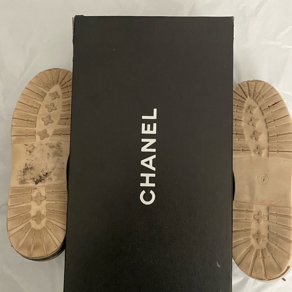 Great Vintage Chanel Sneakers SZ 38 Dark Brown Beautiful Leather Good Condition - Picture 8 of 9